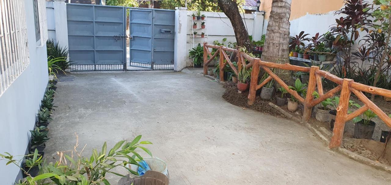 House For Rent Iloilo Arevalo Villa Exterior photo